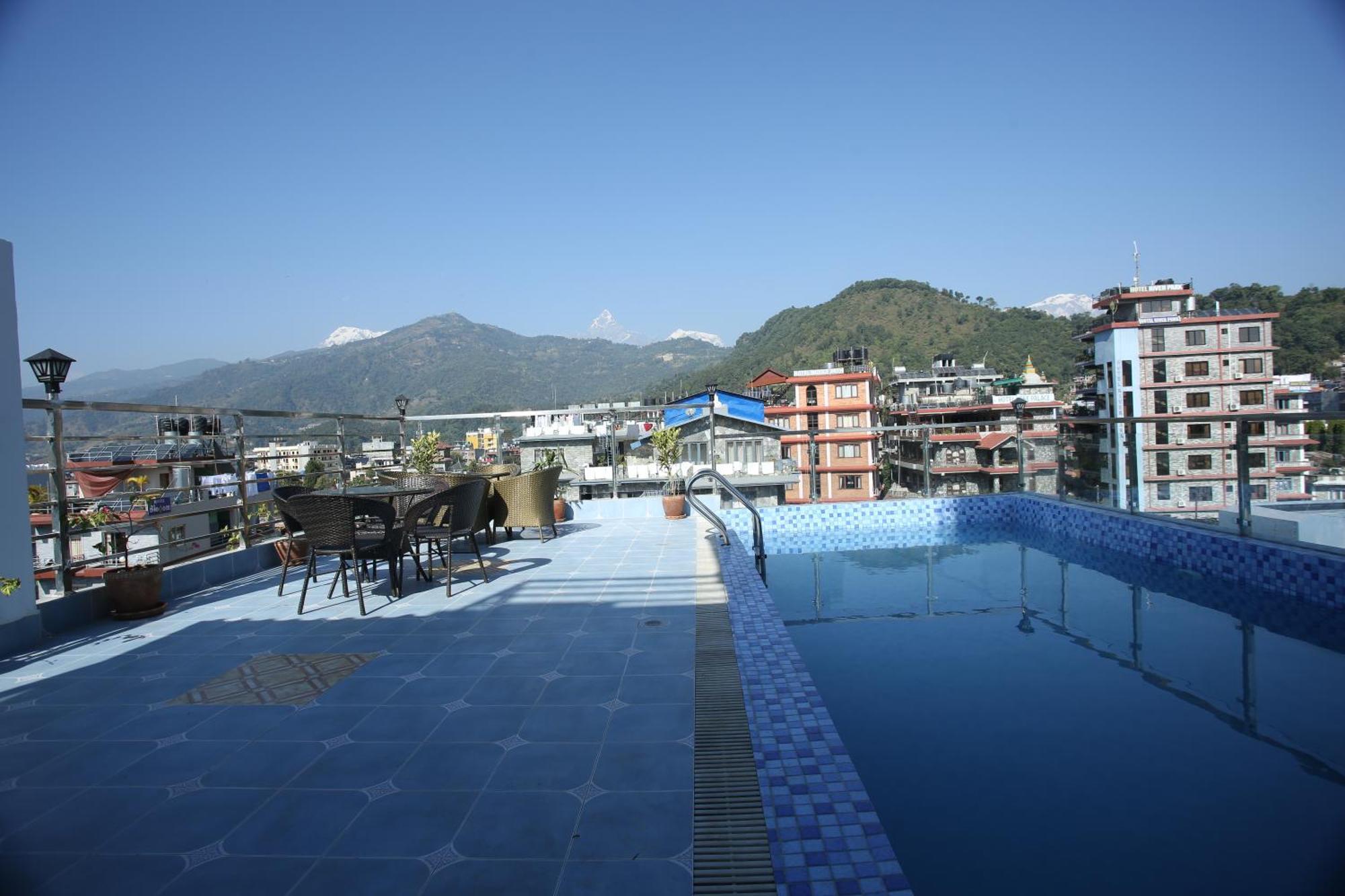 Hotel Eco Tree Pokhara Luaran gambar